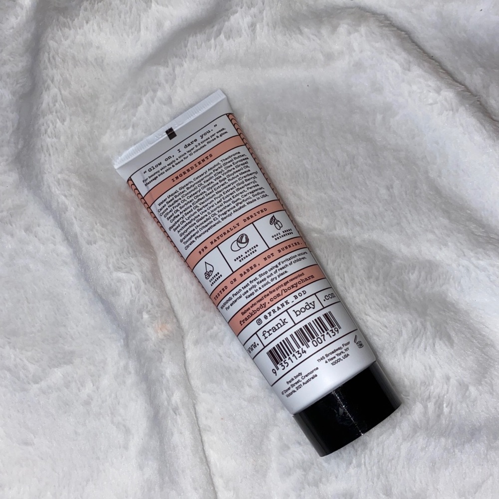 Glow Mask ✨ - Picture 2 of 2
